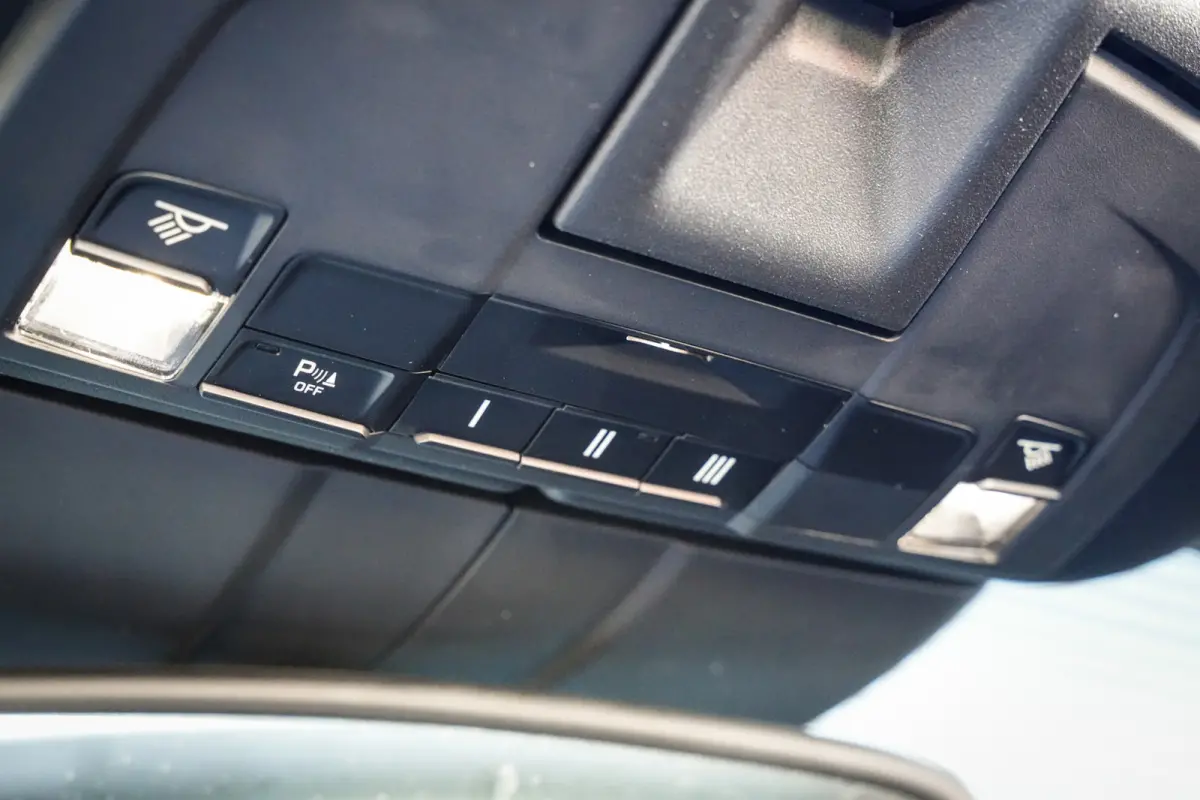 991.2 3.0 4 | Miami Blue | Sportchrono | Stoelventilatie | Leder | CarPlay | Camera | Uniek! |