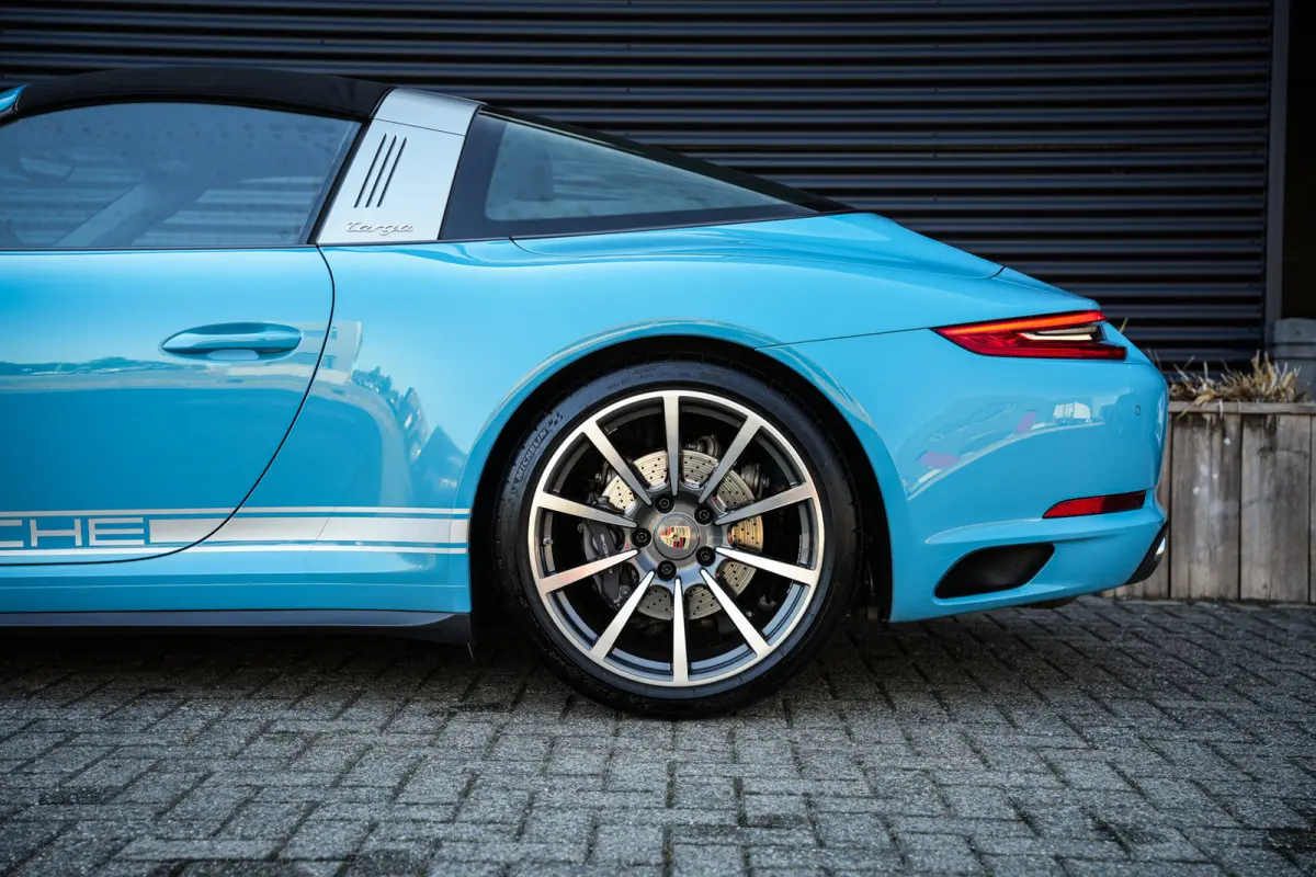 991.2 3.0 4 | Miami Blue | Sportchrono | Stoelventilatie | Leder | CarPlay | Camera | Uniek! |