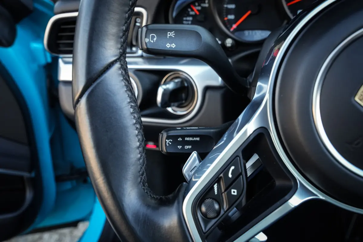 991.2 3.0 4 | Miami Blue | Sportchrono | Stoelventilatie | Leder | CarPlay | Camera | Uniek! |