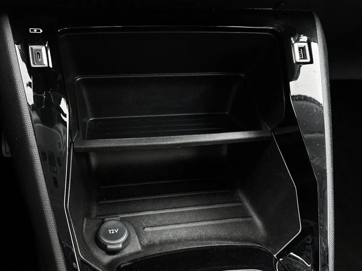 EV Active 50 kWh | 1ste Eigenaar | Automaat | Accu 98% | Navigatie | Climate control | Cruise control | Bluetooth | Apple carplay | Android auto |