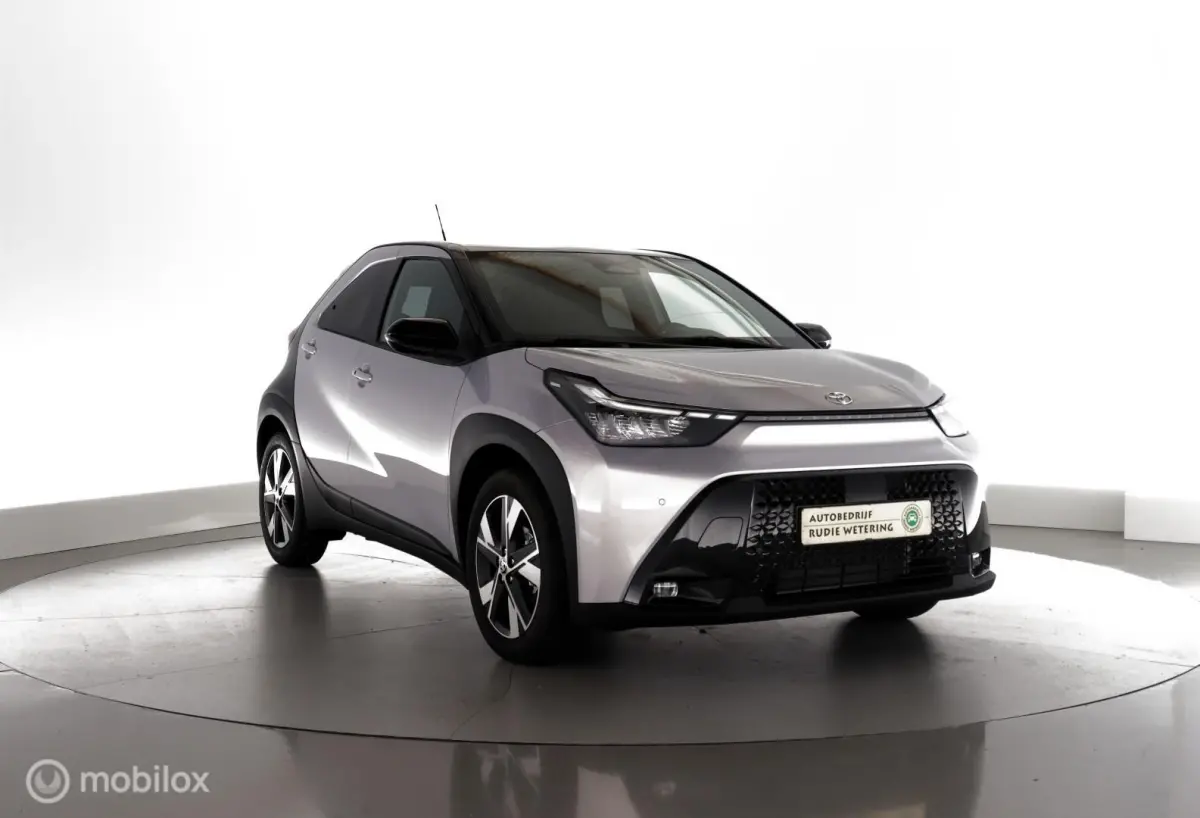 Hybrid 115 Pulse Keyless|cam|pdc|carplay|dab|lmv17