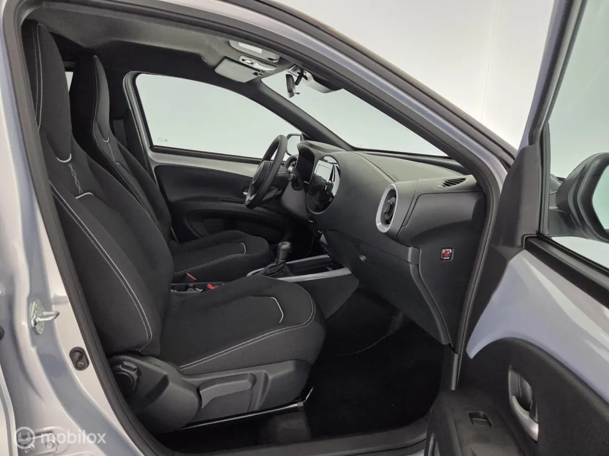Hybrid 115 Pulse Keyless|cam|pdc|carplay|dab|lmv17