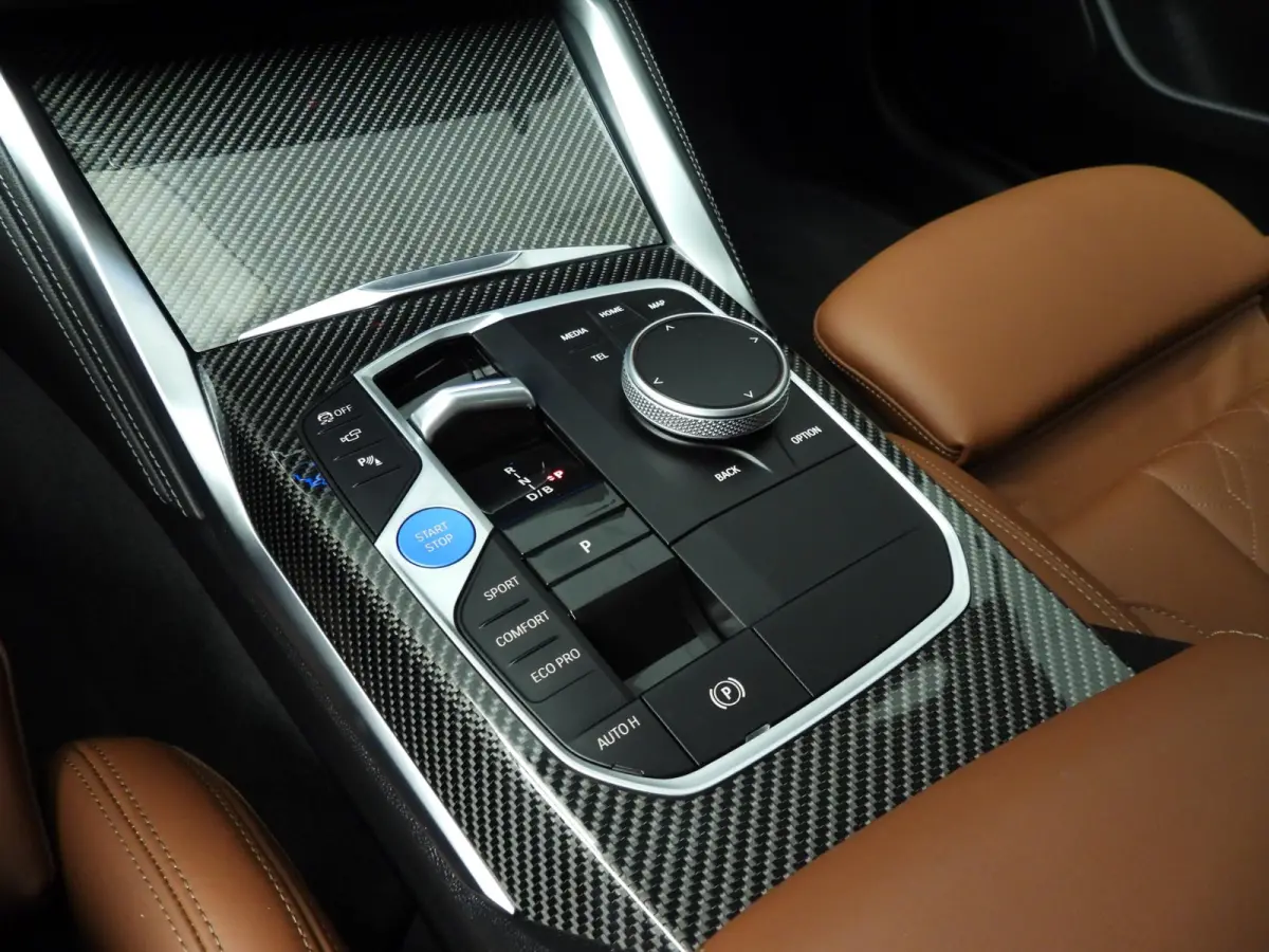 M60 | M-Sportpakket | LED | Leder | HUD | Active Cruise | SOH 100% | Panoramadak | Sportstoelen | DAB | Harman-Karton Sound | Alu 20 Inch