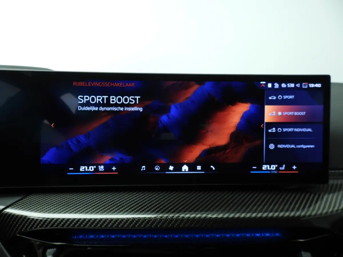 M60 | M-Sportpakket | LED | Leder | HUD | Active Cruise | SOH 100% | Panoramadak | Sportstoelen | DAB | Harman-Karton Sound | Alu 20 Inch