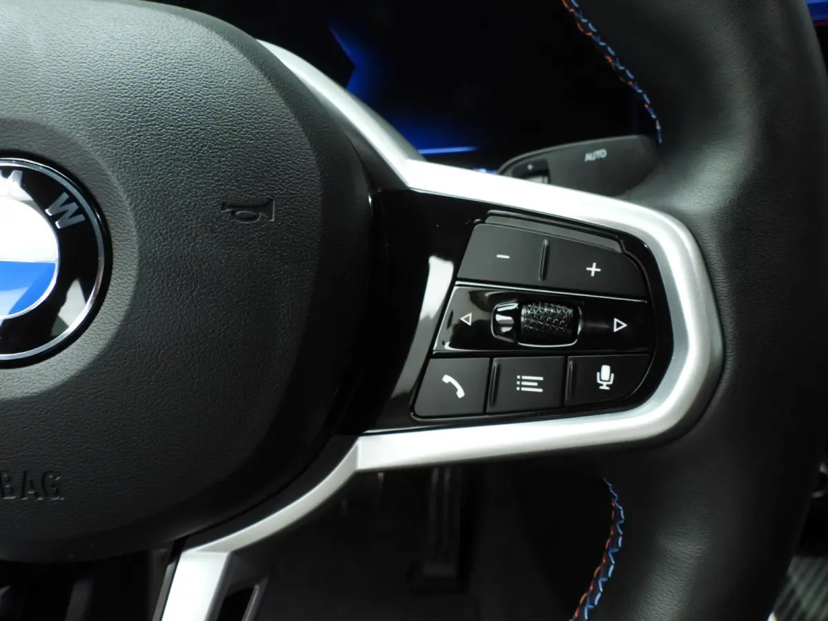 M60 | M-Sportpakket | LED | Leder | HUD | Active Cruise | SOH 100% | Panoramadak | Sportstoelen | DAB | Harman-Karton Sound | Alu 20 Inch