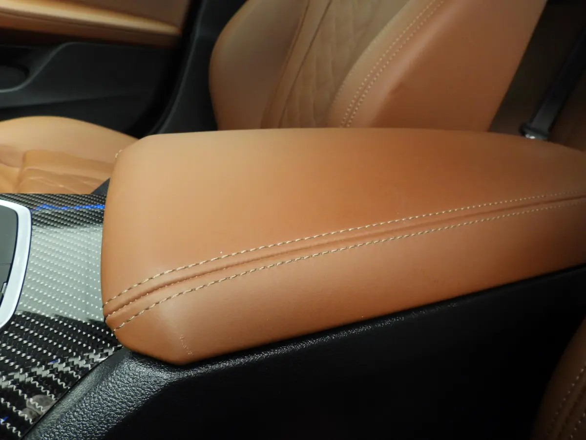 M60 | M-Sportpakket | LED | Leder | HUD | Active Cruise | SOH 100% | Panoramadak | Sportstoelen | DAB | Harman-Karton Sound | Alu 20 Inch
