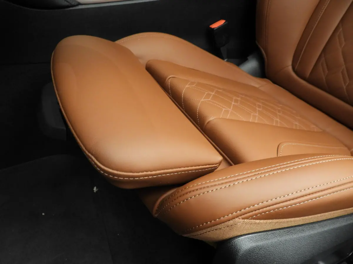 M60 | M-Sportpakket | LED | Leder | HUD | Active Cruise | SOH 100% | Panoramadak | Sportstoelen | DAB | Harman-Karton Sound | Alu 20 Inch