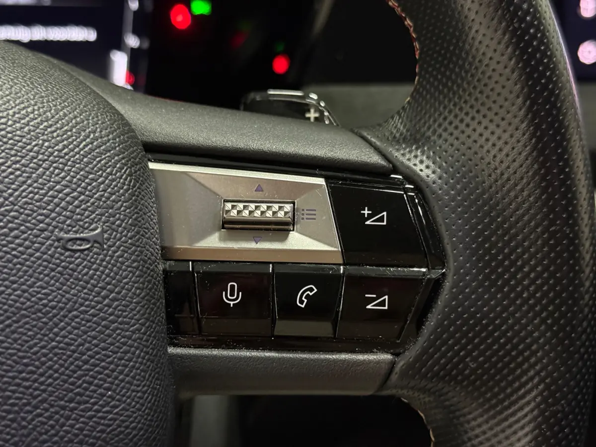 E-Tense Performance Line+ E 225 PHEV AUT SOH99% Navi Camera