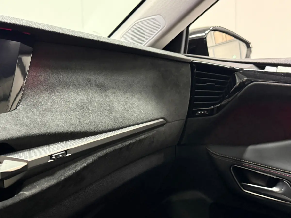 E-Tense Performance Line+ E 225 PHEV AUT SOH99% Navi Camera