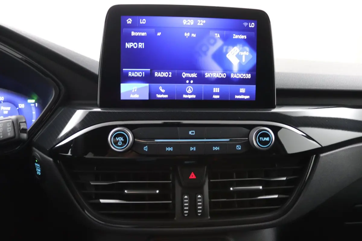 2.5 PHEV ST-Line | Winterpack | Adaptive Cruise | BLIS | Camera's | CarPlay/Android Auto | Keyless | Navigatie