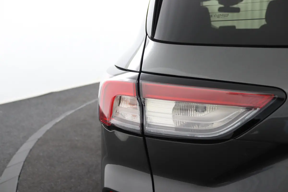 2.5 PHEV ST-Line | Winterpack | Adaptive Cruise | BLIS | Camera's | CarPlay/Android Auto | Keyless | Navigatie