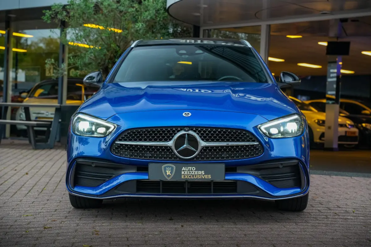 300 e AMG Line Panoramadak Full Ambient Adapt. Cruise Laser LED 360Cam 19''LM