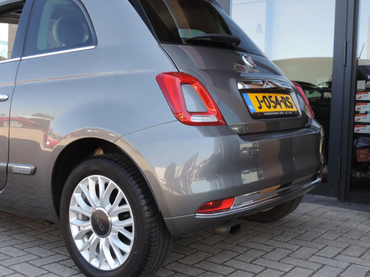 0.9 TwinAir Turbo Lounge 84.000km | Panodak | 15'' Lmvelgen | Cruise contr | PDC | CarPlay | Airco | Navi | Bluetooth