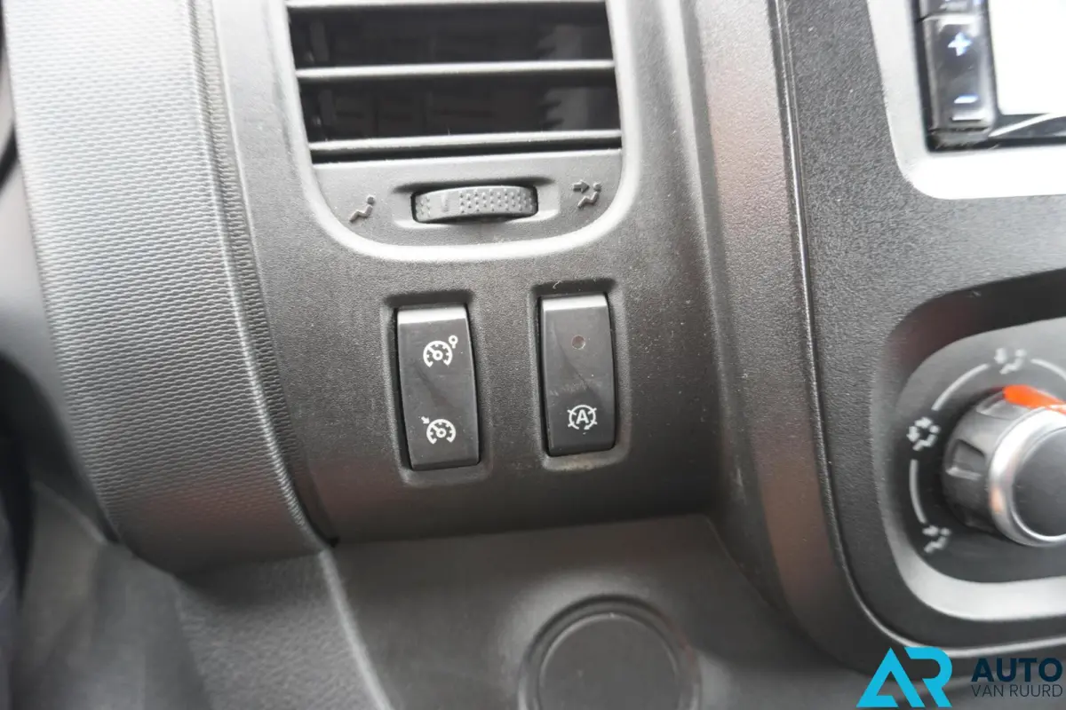 2.0 L2H1 DC * Dubbele cabine * Nette auto *