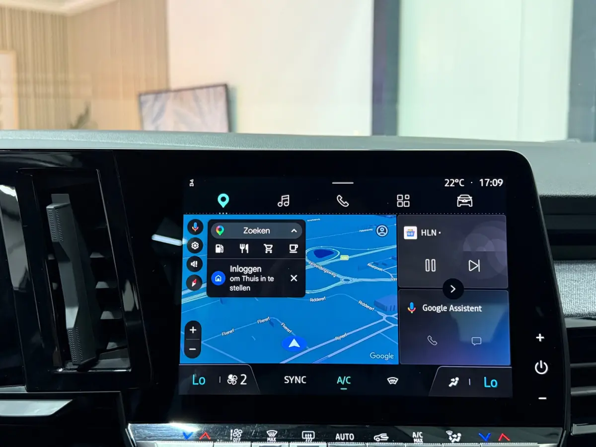 1.2 Navi CarPlay Trekhaak Camera LED Elektr. Achterklep