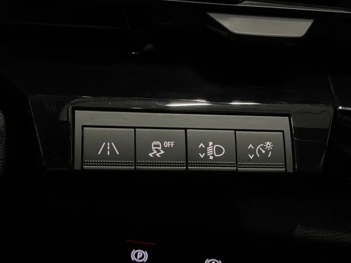 1.2 Navi CarPlay Trekhaak Camera LED Elektr. Achterklep