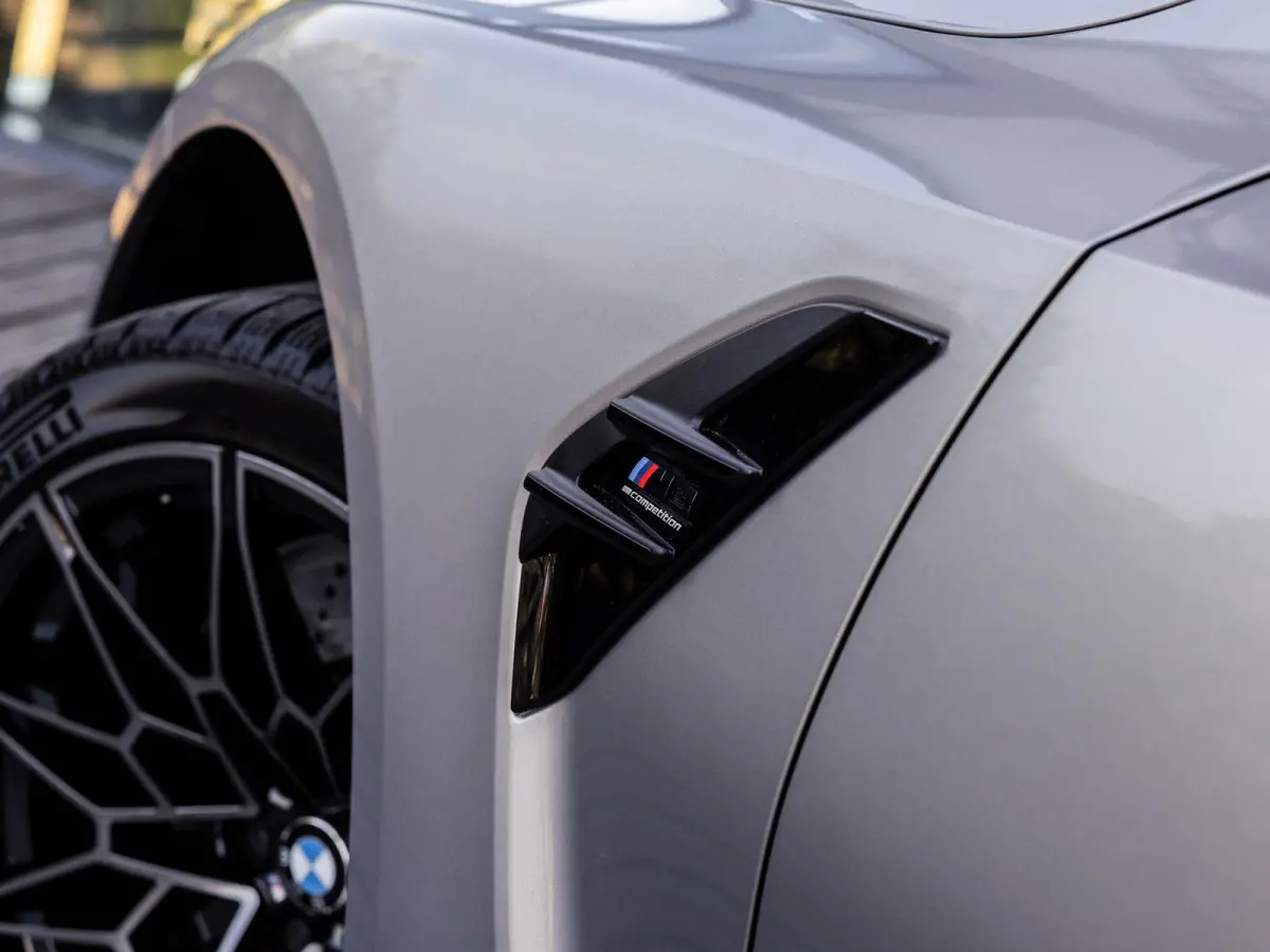 M3 Competition | HARMAN KARDON | HEAD-UP | M-DRIVERS PACKAGE | STOELMEMORY | COMFORT ACCES | OXIDGRAU | NL AUTO | 1E EIGENAAR | 360 CAMERA | BMW DEALER ONDERHOUDEN |