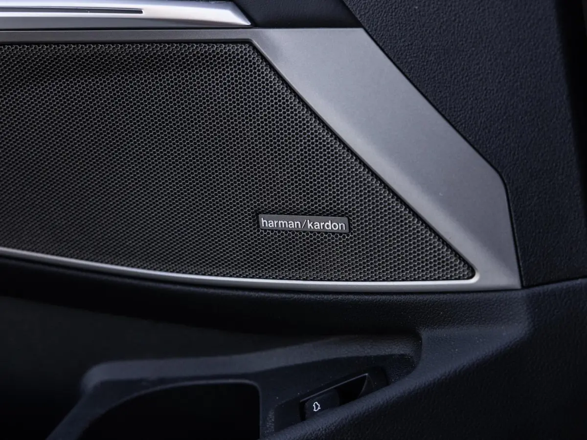 M3 Competition | HARMAN KARDON | HEAD-UP | M-DRIVERS PACKAGE | STOELMEMORY | COMFORT ACCES | OXIDGRAU | NL AUTO | 1E EIGENAAR | 360 CAMERA | BMW DEALER ONDERHOUDEN |