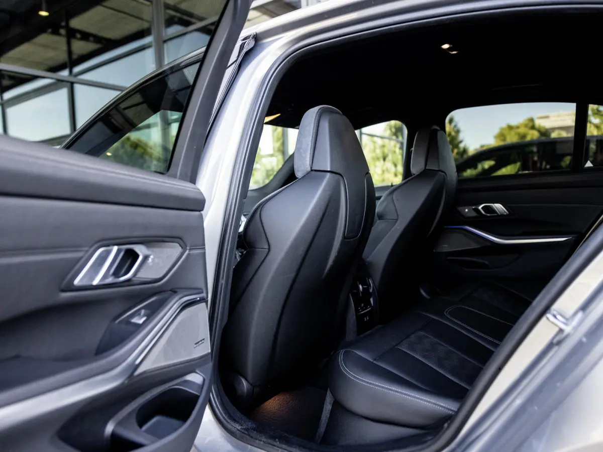 M3 Competition | HARMAN KARDON | HEAD-UP | M-DRIVERS PACKAGE | STOELMEMORY | COMFORT ACCES | OXIDGRAU | NL AUTO | 1E EIGENAAR | 360 CAMERA | BMW DEALER ONDERHOUDEN |