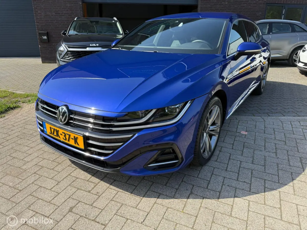 1.4 TSI eHybrid R-Line +
