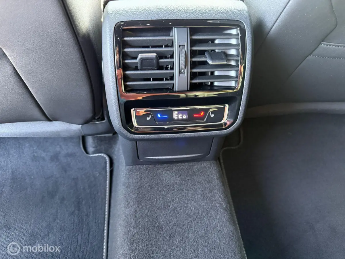 1.4 TSI eHybrid R-Line +