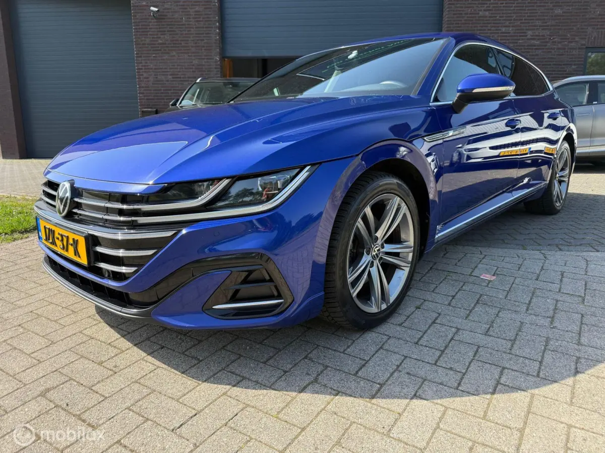 1.4 TSI eHybrid R-Line +