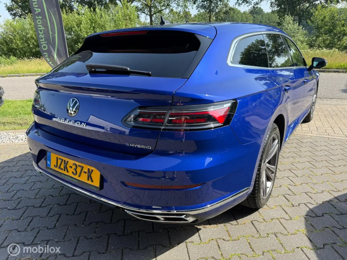 1.4 TSI eHybrid R-Line +