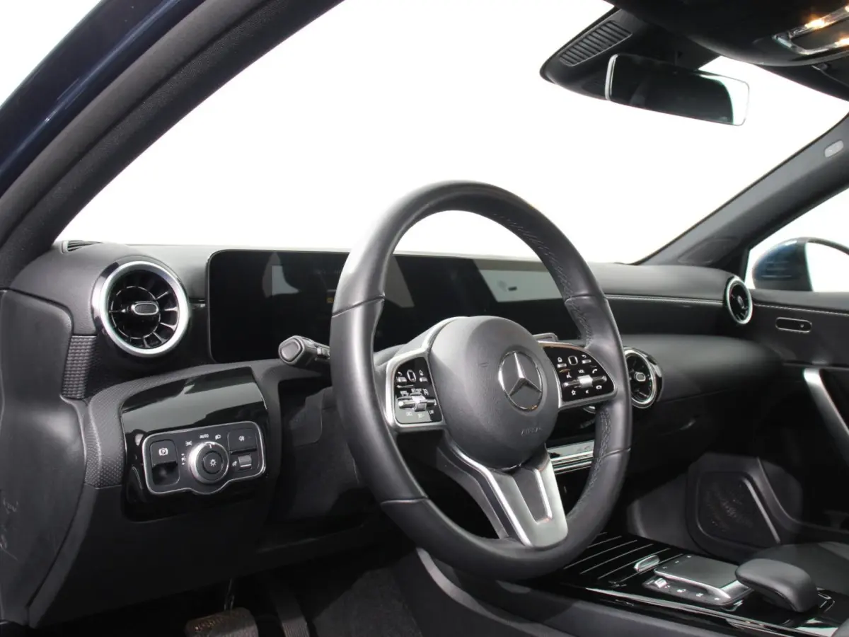 200 163pk DCT Progressive Navigatie Parkeersensoren Camera Cruise Control Stoelverwarming Ledverlichting Climate Control