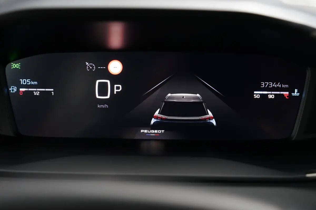 1.2 PureTech 130 Allure, NL, aut. cam. CarPlay, LED