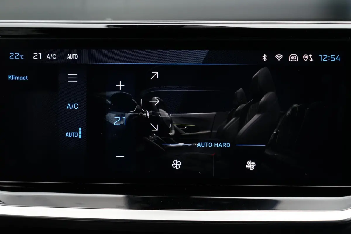 1.2 PureTech 130 Allure, NL, aut. cam. CarPlay, LED