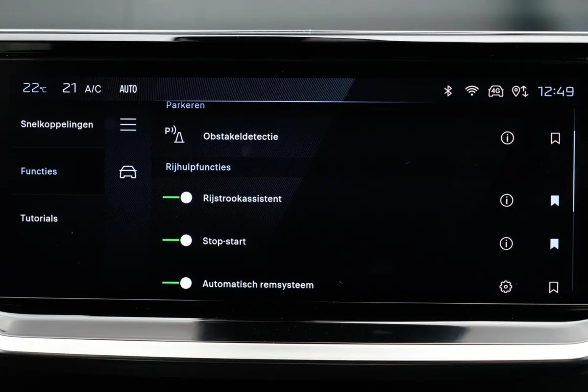 1.2 PureTech 130 Allure, NL, aut. cam. CarPlay, LED
