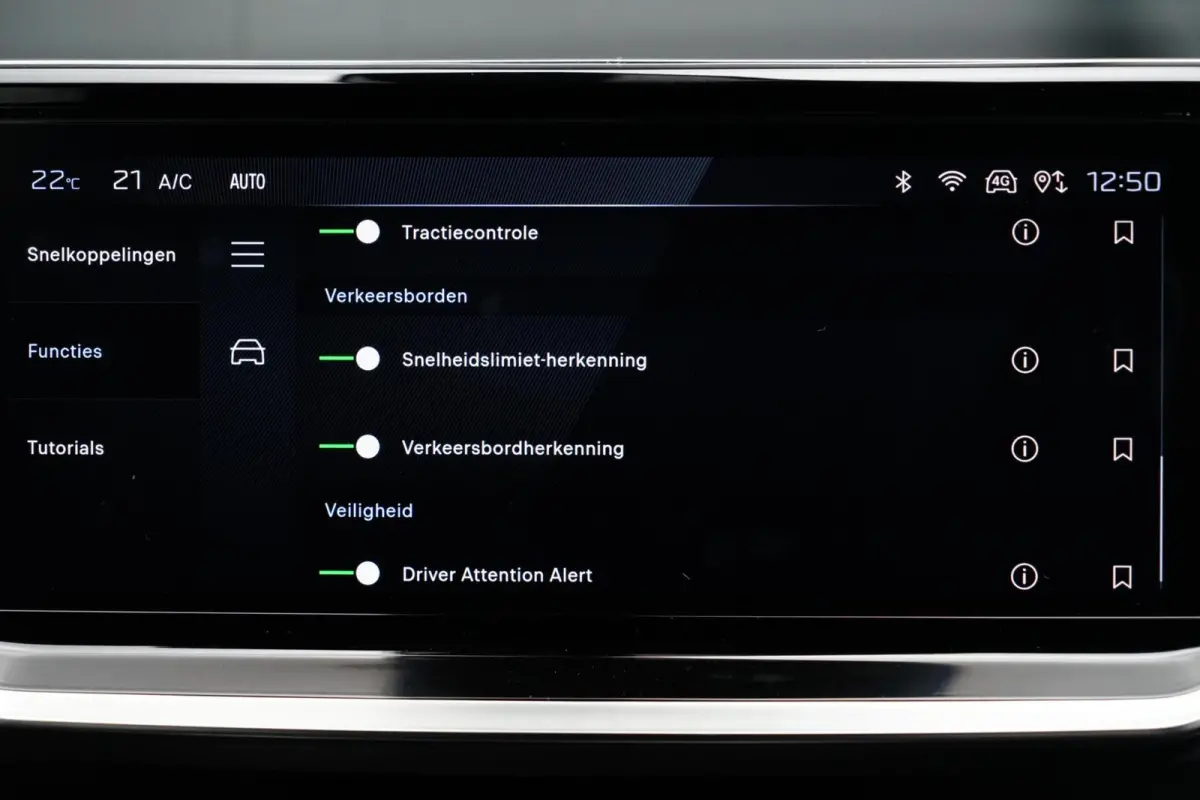 1.2 PureTech 130 Allure, NL, aut. cam. CarPlay, LED