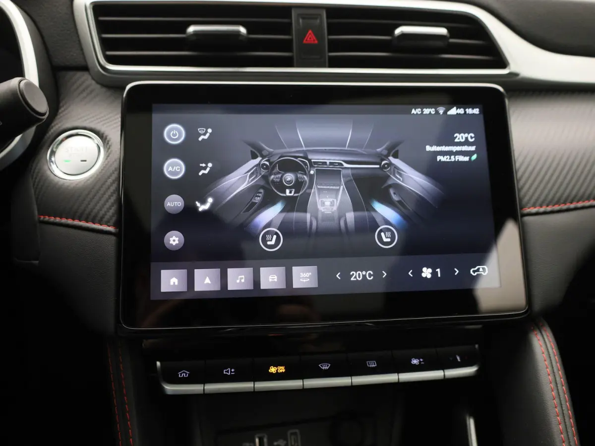 Long Range Luxury 70 kWh | Automaat | Panoramadak | Leder | Navigatie | Airco | Achteruitrijcamera | Apple Carplay / Android Auto | Stoelverwarming | Lichtmetalen Velgen |