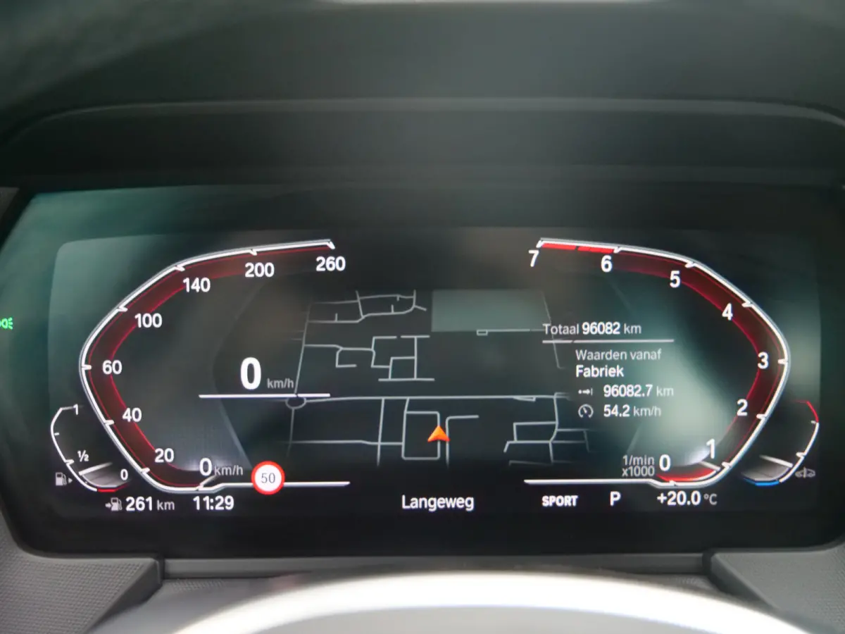218i Business Edition 136 Pk Automaat M-pakket / Navi / DAB / Apple Carplay