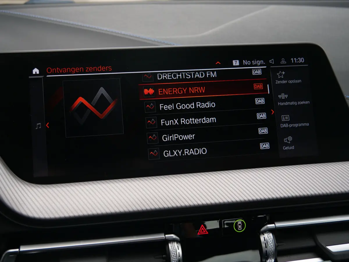 218i Business Edition 136 Pk Automaat M-pakket / Navi / DAB / Apple Carplay