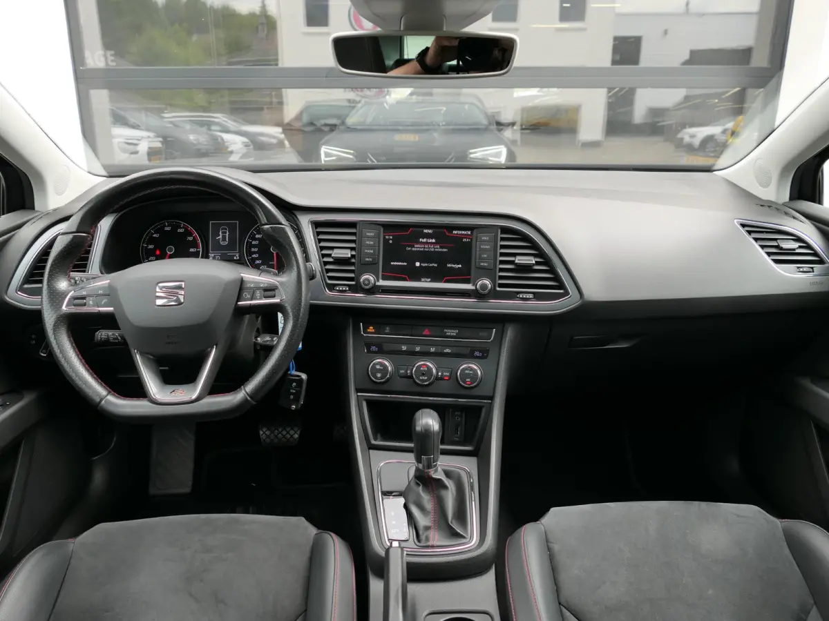 1.4 TSI ACT FR Dynamic | Black optic | Apple-/Android Carplay | Panoramadak | Achteruitrijcamera | Climate Control | Ledere/Alcantara | Elektrische stoel | Cruise control
