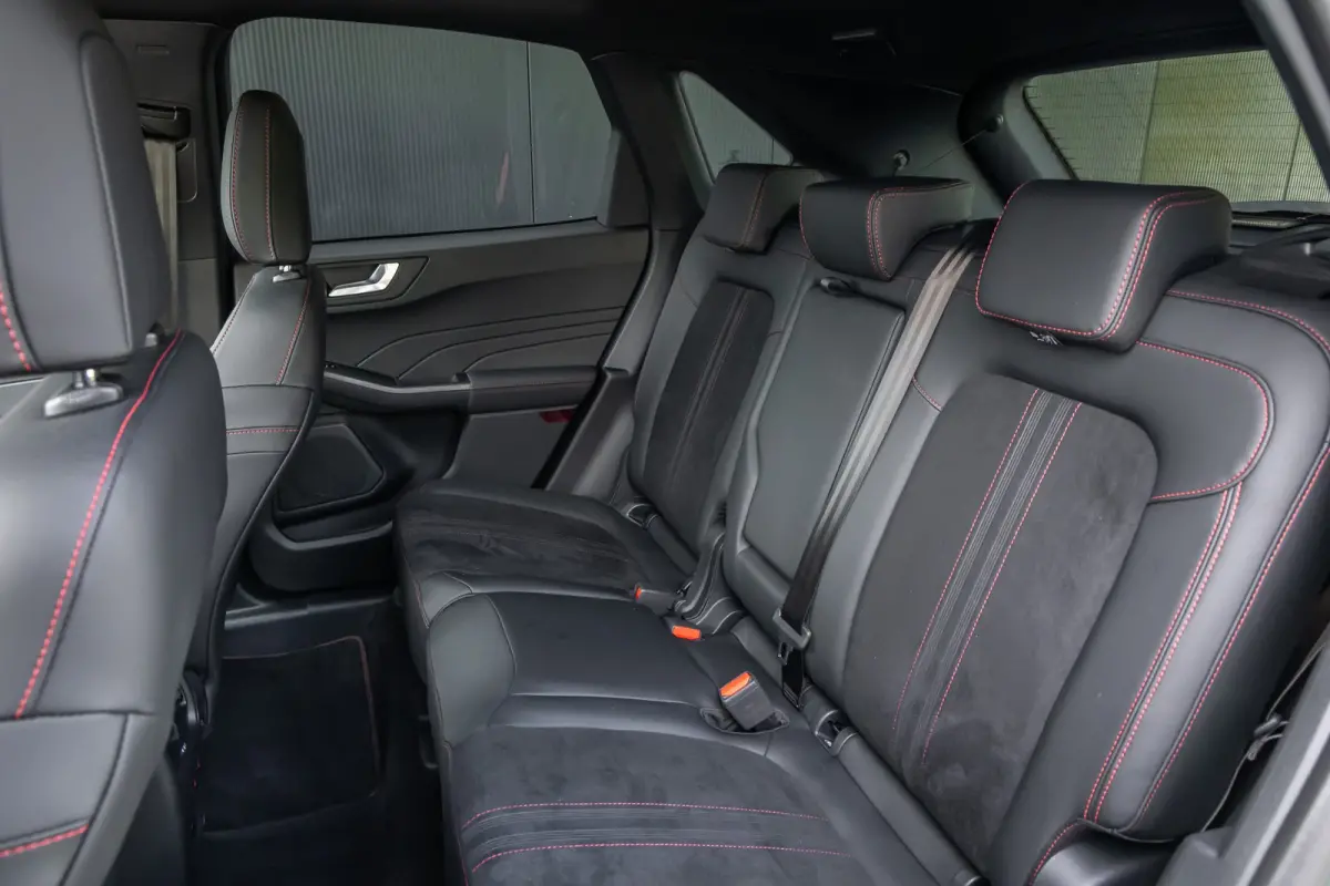 2.5 PHEV ST-Line X | Trekhaak | AGR stoelen | Full LED | B&O Audio | Adaptieve cruise | Camera | Privacy-glass | Dodehoek detectie | Keyless | 2100kg trekgewicht