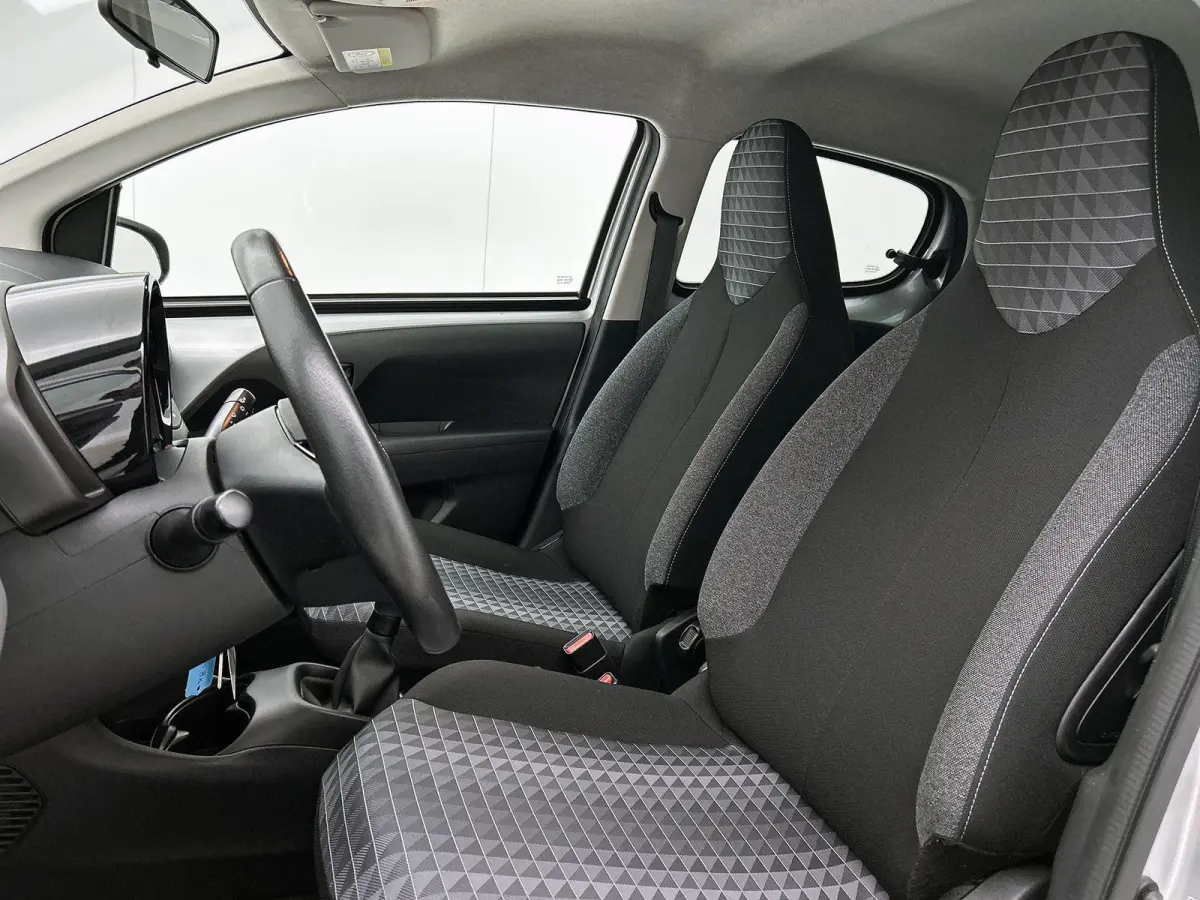 1.0 e-VTi Active | Airco | Bluetooth | Lage kilometerstand