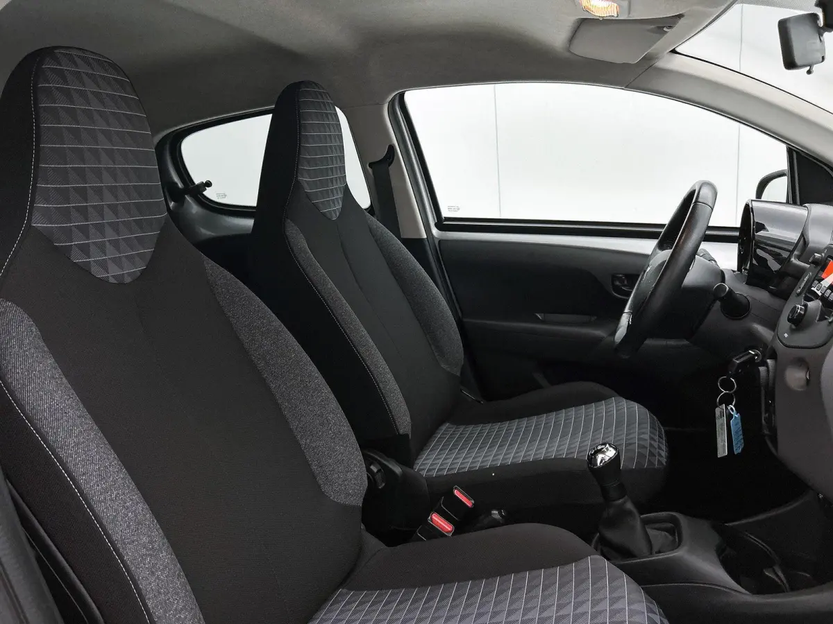1.0 e-VTi Active | Airco | Bluetooth | Lage kilometerstand