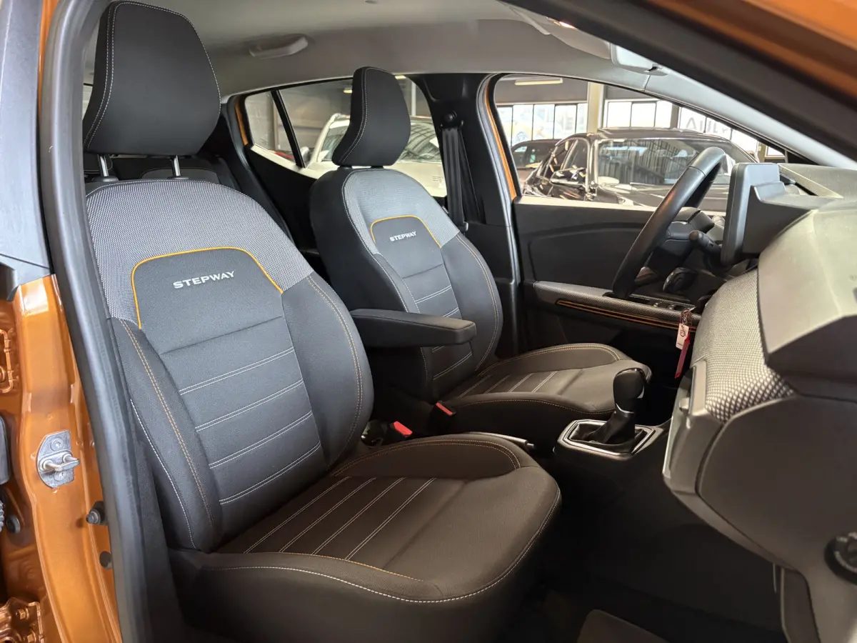 1.0 TCe 90 Comfort Camera, Cruise, Navi