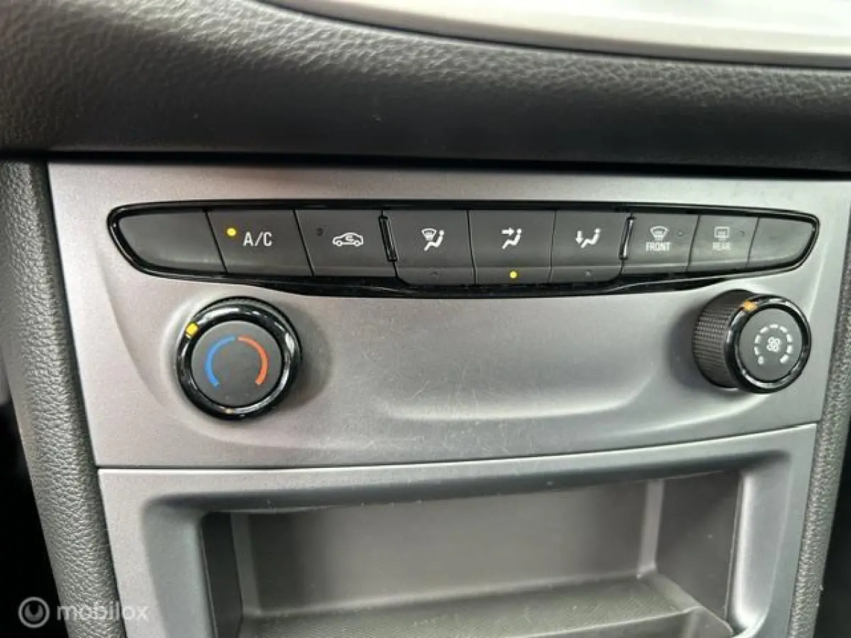 1.5 CDTI Edition * NAVIGATIE * LM VELGEN * AIRCO