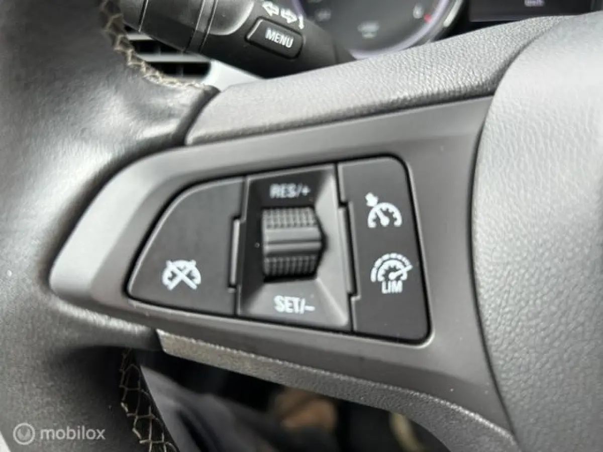 1.5 CDTI Edition * NAVIGATIE * LM VELGEN * AIRCO