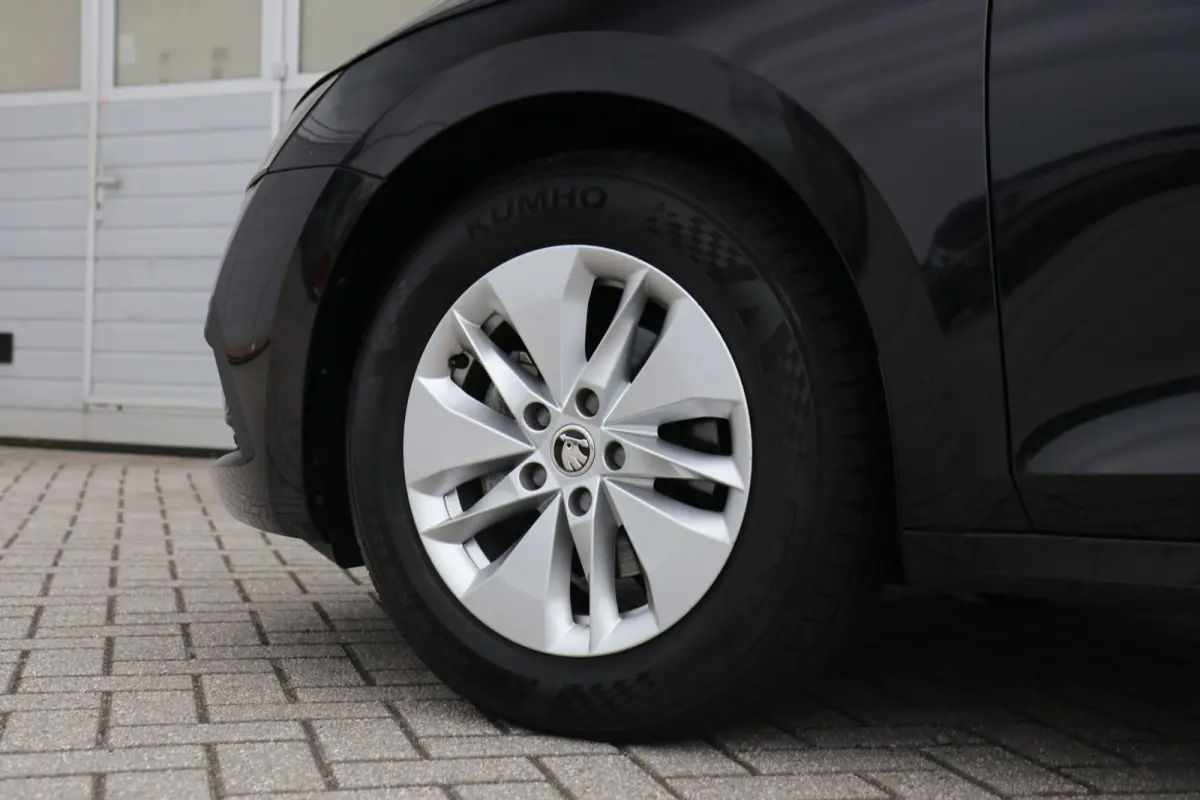 1.0 TSI 110pk Ambition | Navigatie | App Connect | Parkeersensoren |