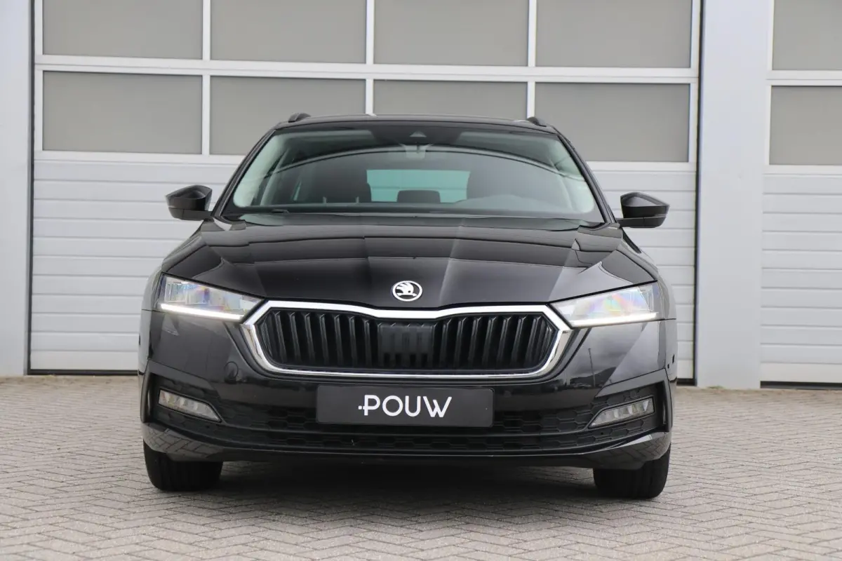 1.0 TSI 110pk Ambition | Navigatie | App Connect | Parkeersensoren |