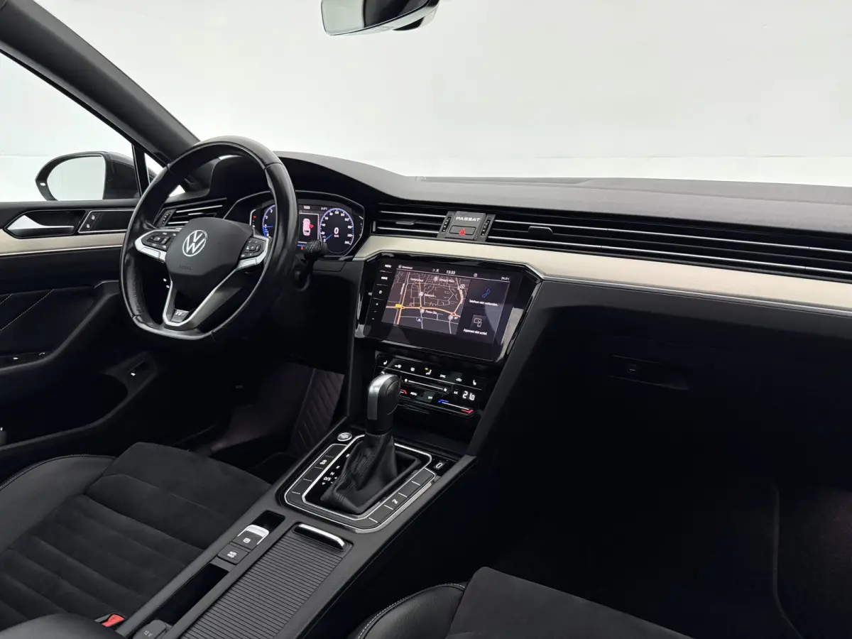 1.5 TSI R-Line | Virtual | Camera | IQ Light | Carplay | Cruise | LED | Navi | Parkeersens.