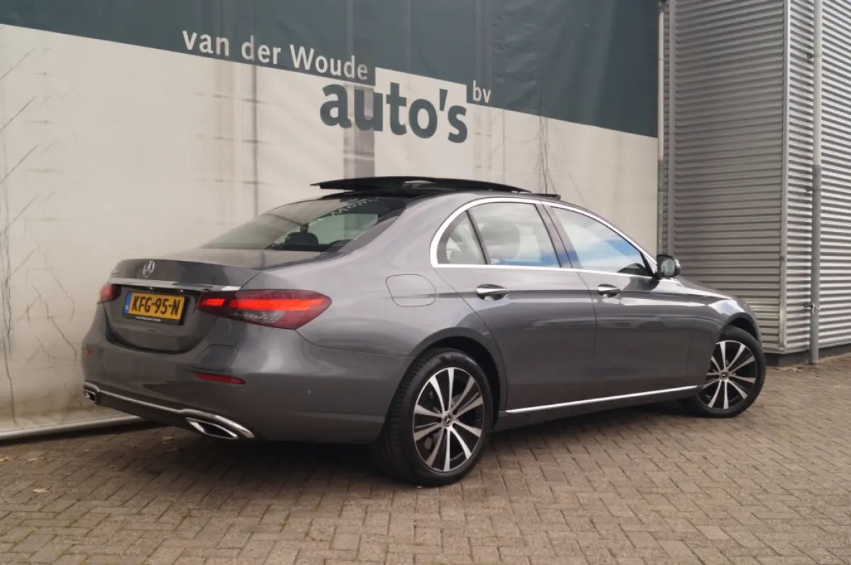 300de PHEV -LEER-PANO-BURMESTER-LUCHTVERING-