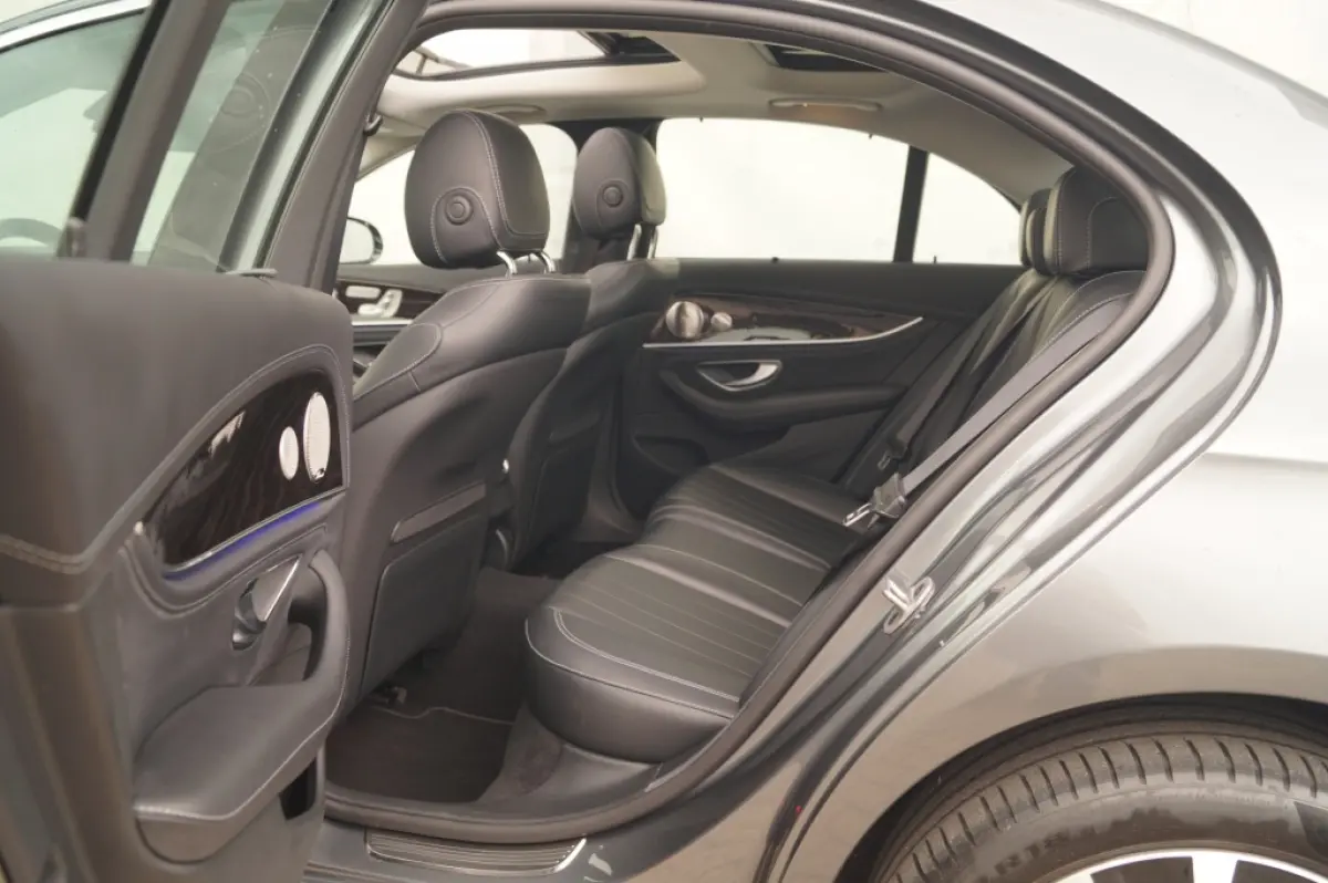 300de PHEV -LEER-PANO-BURMESTER-LUCHTVERING-
