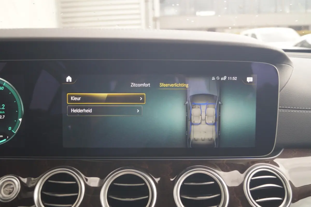 300de PHEV -LEER-PANO-BURMESTER-LUCHTVERING-