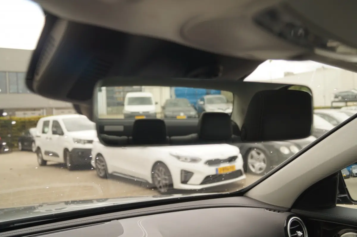 300de PHEV -LEER-PANO-BURMESTER-LUCHTVERING-