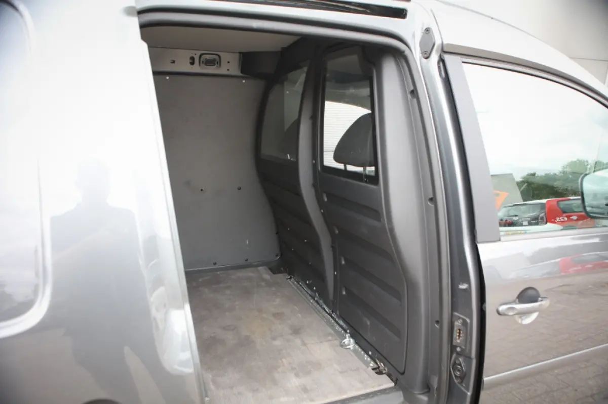 2.0 TDI L2H1 Excl Ed